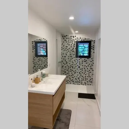 Magnifique Avec Piscine Au Coeur Des Vignes * Cogolin