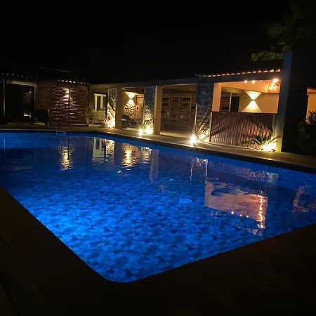 Magnifique Avec Piscine Au Coeur Des Vignes Cogolin