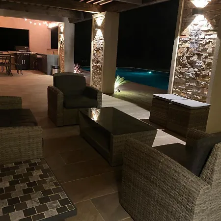 Magnifique Avec Piscine Au Coeur Des Vignes Villa
