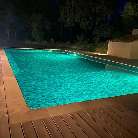 Magnifique Avec Piscine Au Coeur Des Vignes Cogolin